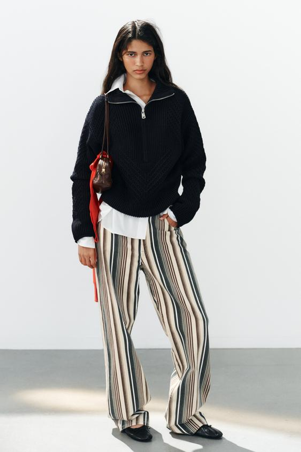 ZARA ДЖИНСЫ TRF BOYFRIEND СО СРЕДНЕЙ ПОСАДКОЙ, ПОЛОСКИ
