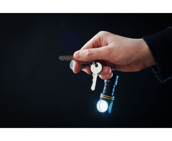 Мультифонарь Armytek Elf C1 Micro USB нейтральный свет