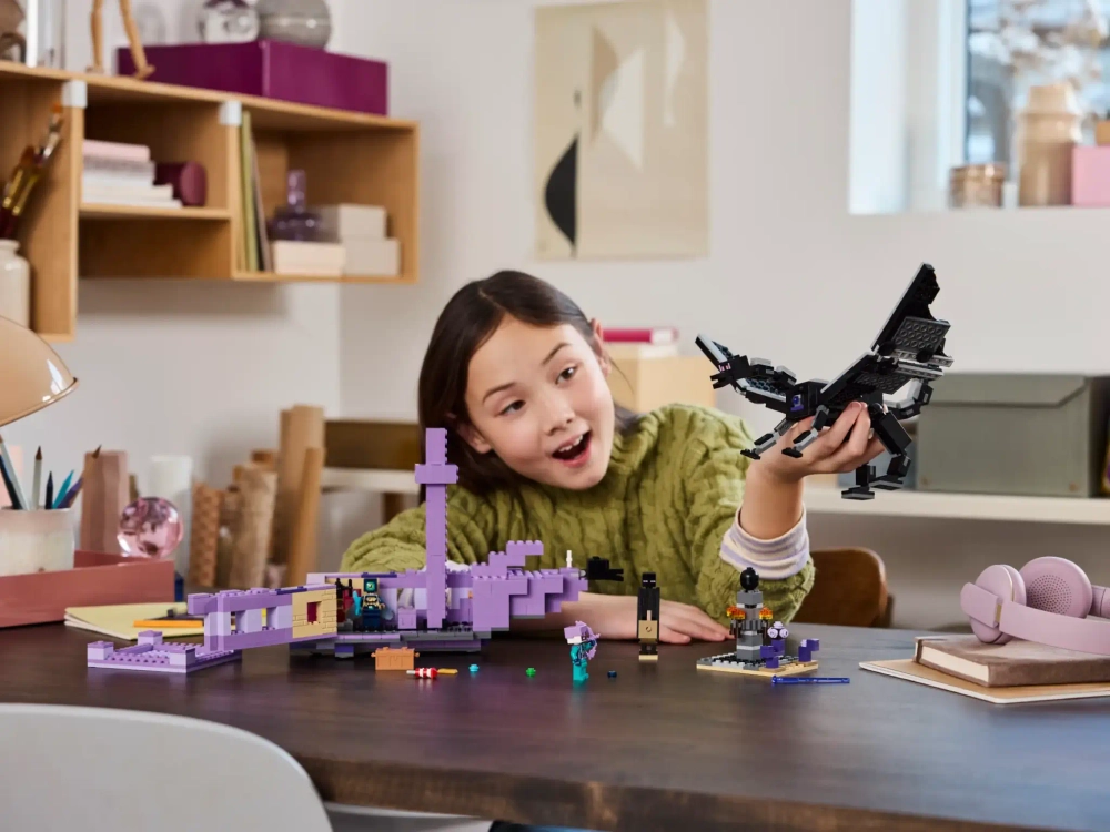 Конструктор LEGO Minecraft 21264 Дракон и корабль Эндера