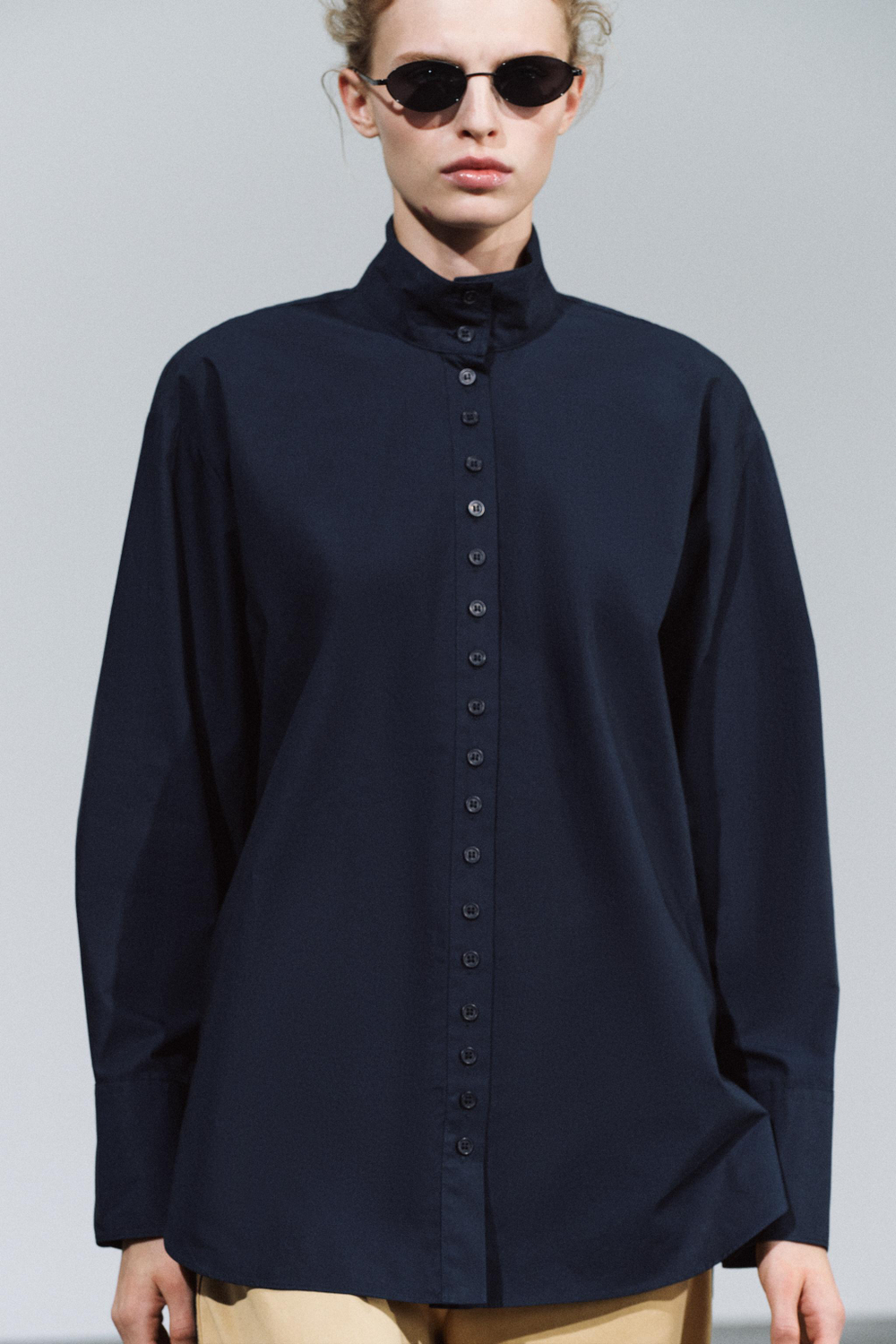 РУБАШКА С ВЫСОКИМ ВОРОТНИКОМ ZW COLLECTION — ZARA