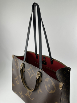 Сумка Louis Vuitton OnTheGo