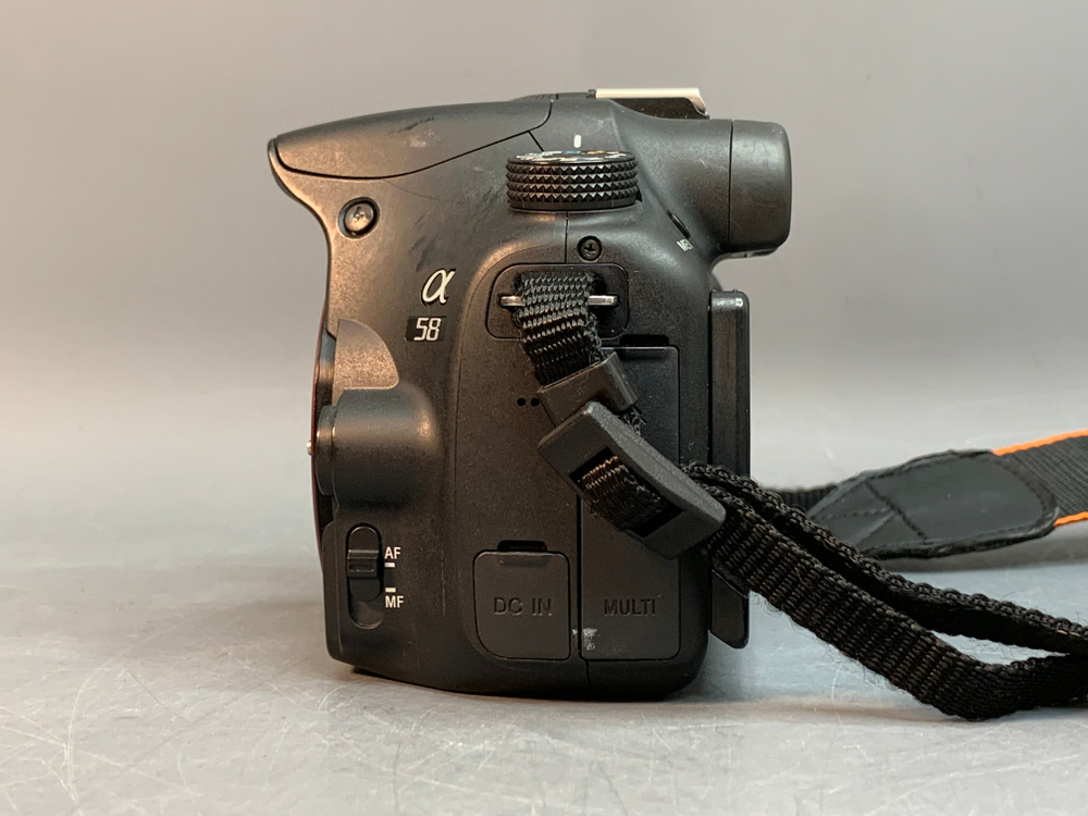Sony A58 Kit DT 18-55mm SAM 3.5-5.6 11.600 кадров