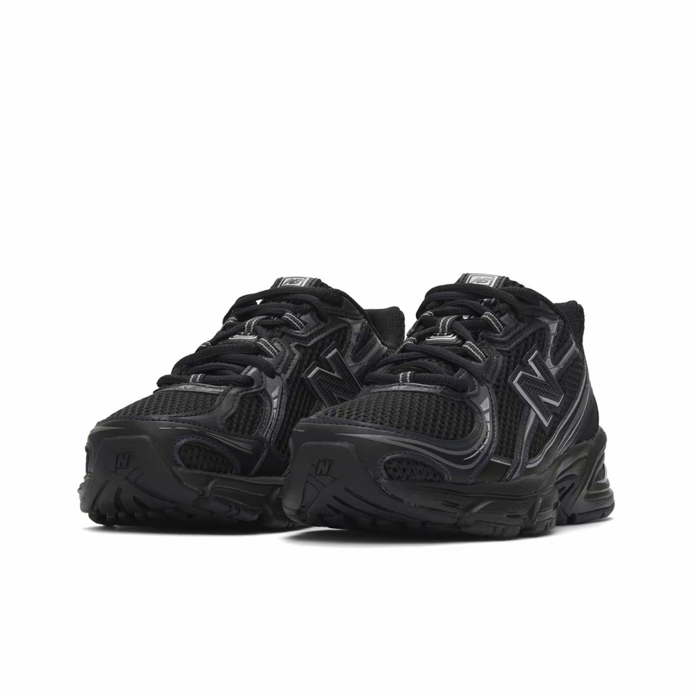 New Balance 740 Black Silver