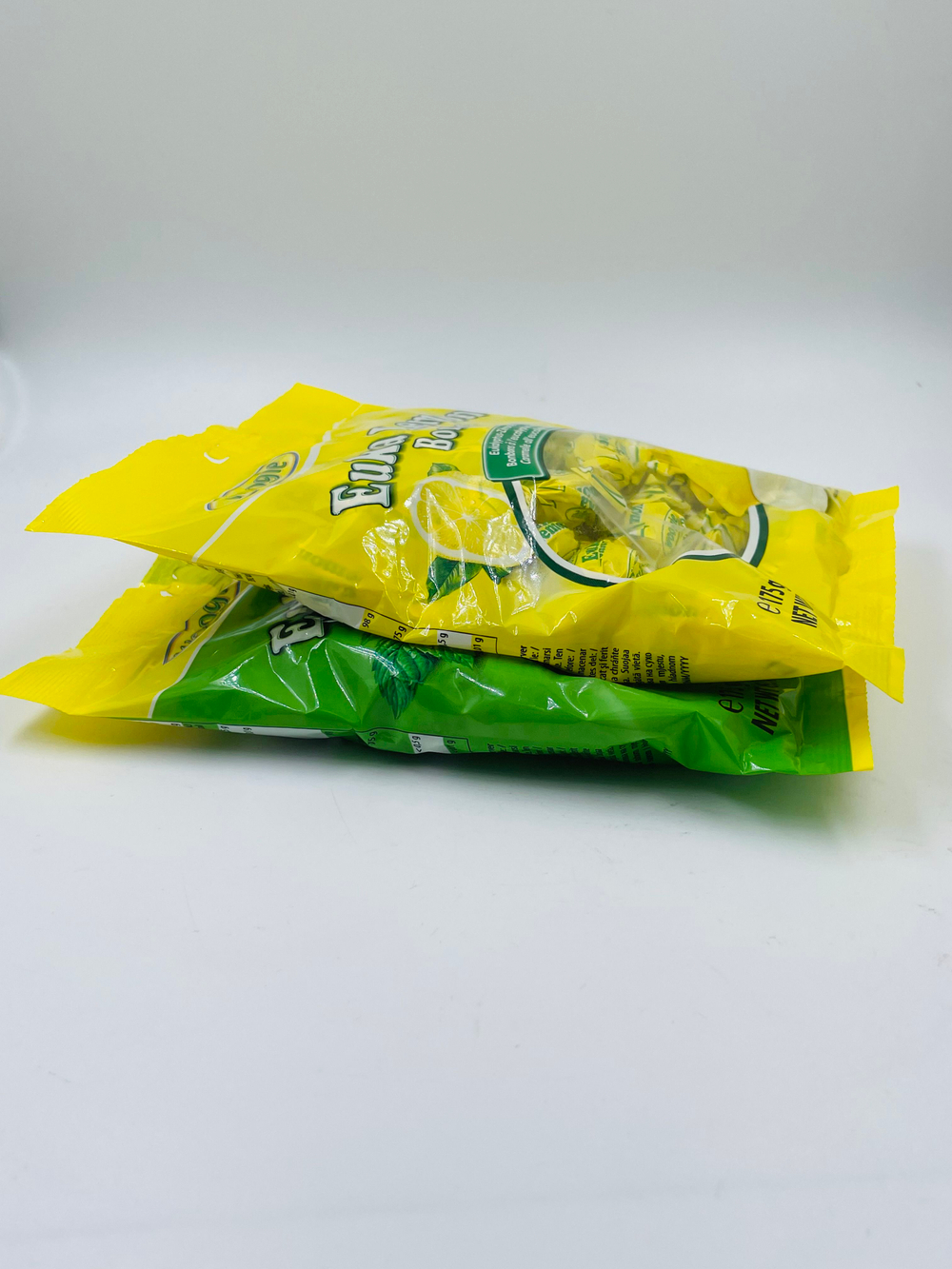 Леденцы Woogie Euka Menthol и Lemon со вкусом эвкалипта и ментола/лимона, 2 уп. по 175 г (Германия)