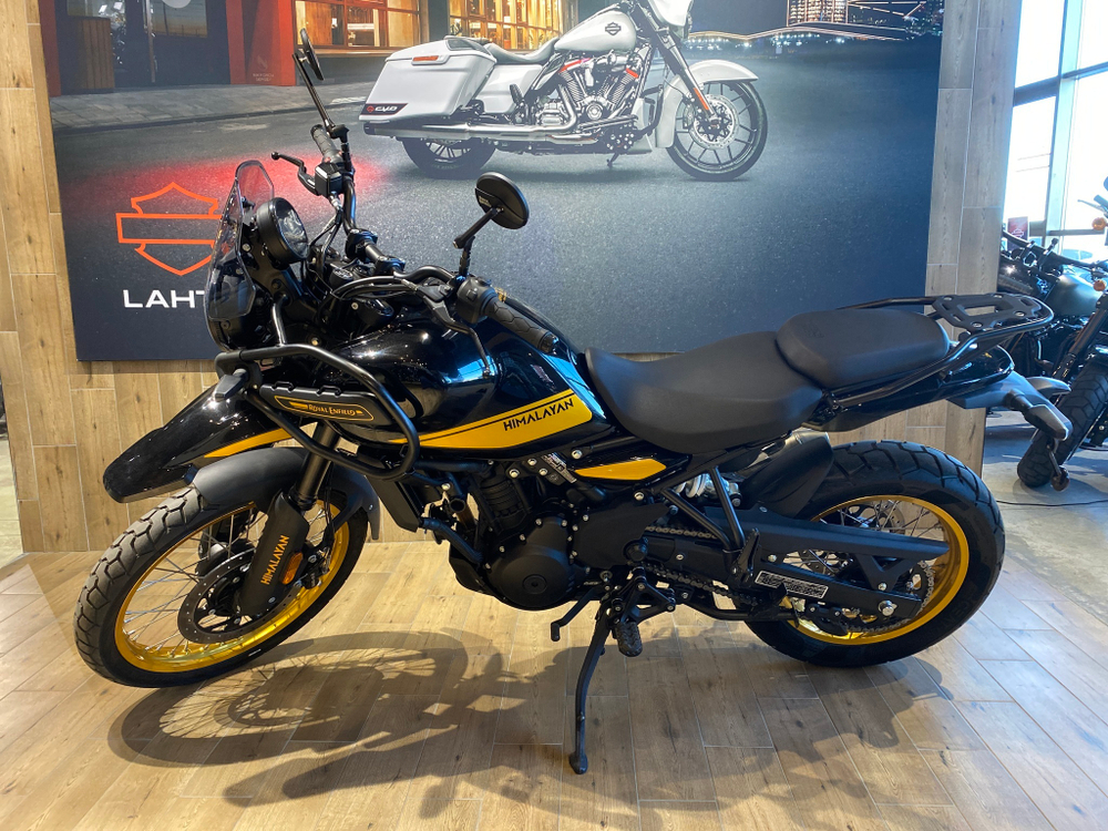 Royal Enfield Himalayan 450 Hanle Black (Premium) (бескамерные шины)