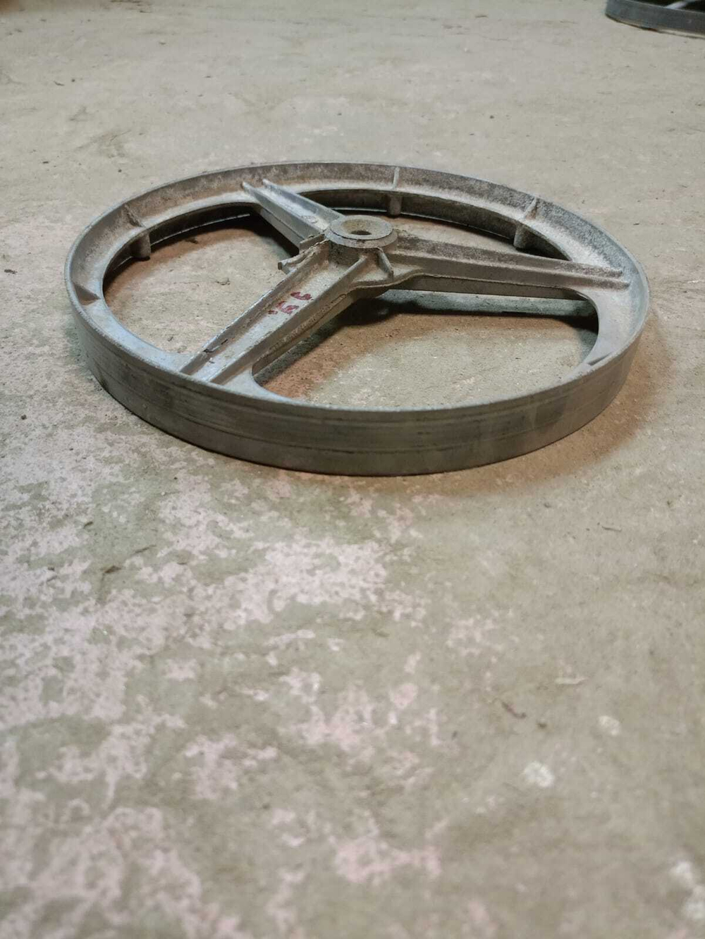 WFB1640EU ктш59 Шкив стиральной машины Bosch 3961022 б/у