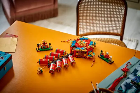 Конструктор LEGO 80118 Fortune Firecracker