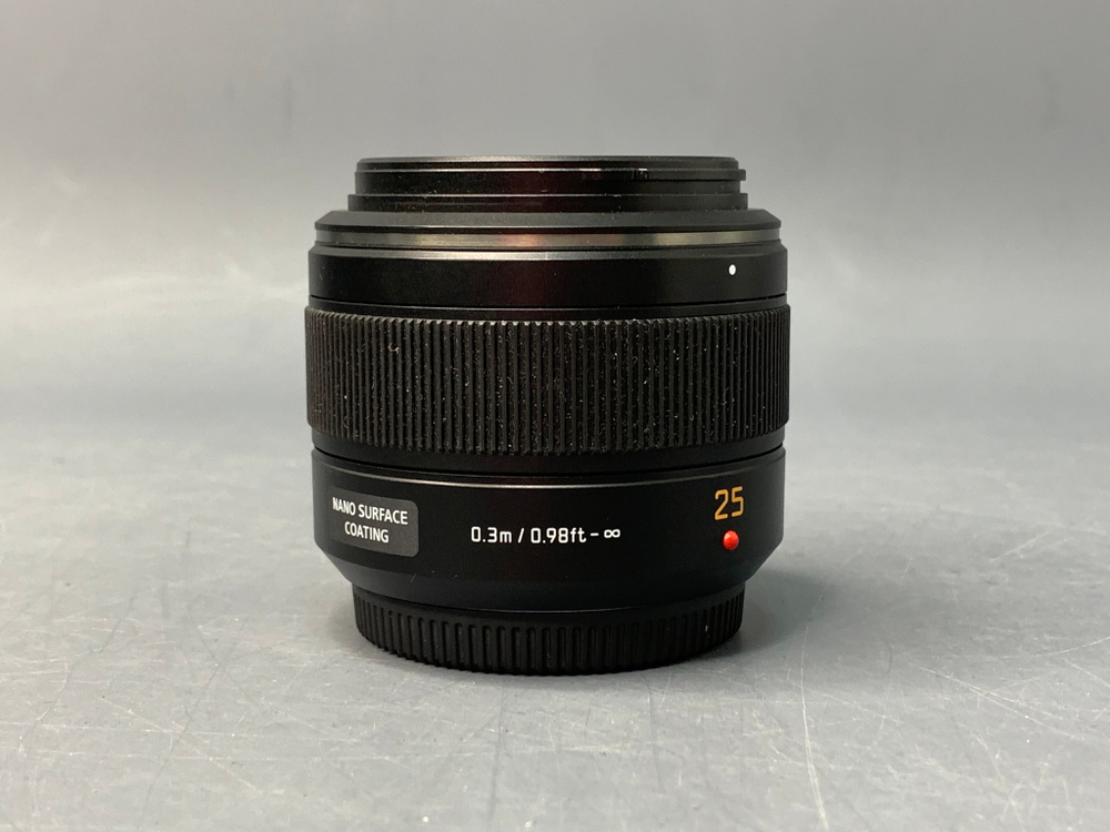 Panasonic Summilux 25mm f/1.4 ASPH DG
