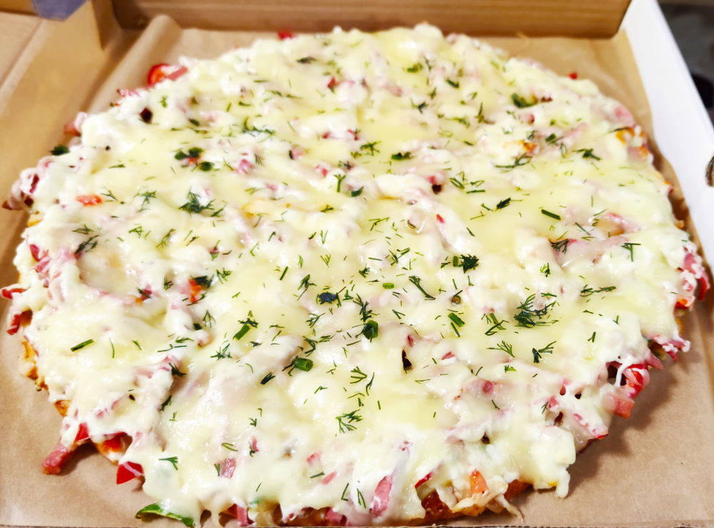 Домашняя пицца с курицей