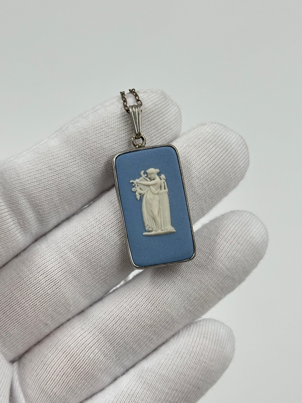 Кулон Wedgwood голубой