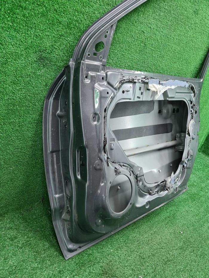 Дверь передняя правая Hyundai Tucson 1 JM (04-10)