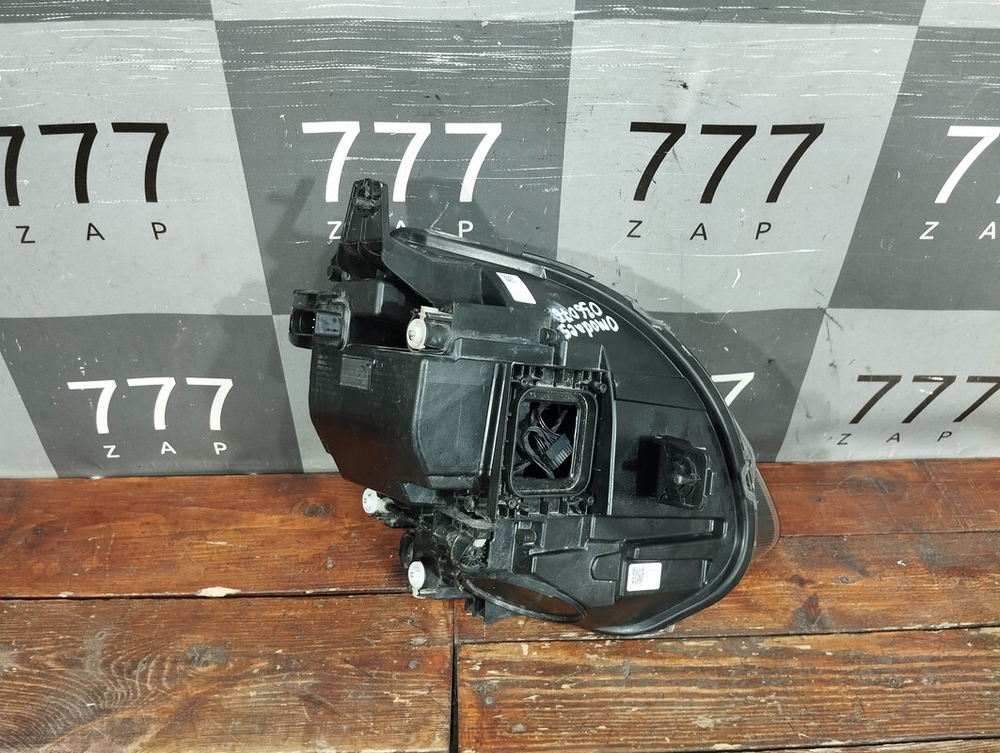 Фара левая LED Omoda C5 22-нв Б/У Оригинал 605000530AA