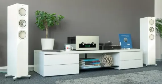 KEF R5 Walnut