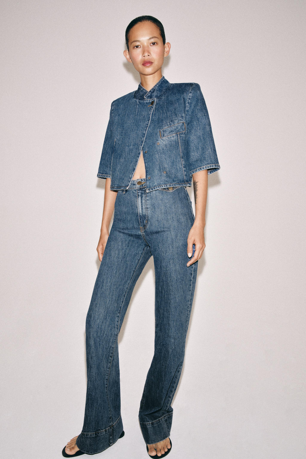 УКОРОЧЕННЫЙ ДЖИНСОВЫЙ БЛЕЙЗЕР ZW COLLECTION — ZARA