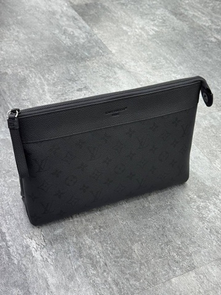 Клатч Louis Vuitton Voyage