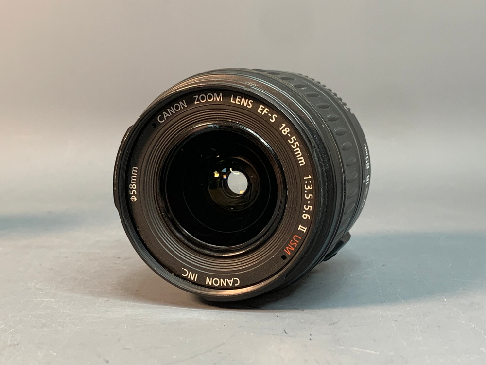 Canon 350D Kit 18-55mm 3.5-5.6 II USM