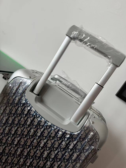 Дорожный чемодан Rimowa x DIOR