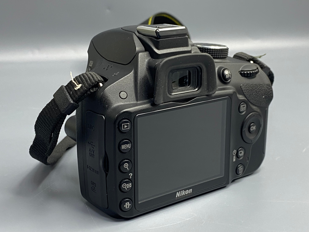 Nikon D3200 — 8 000 кадров