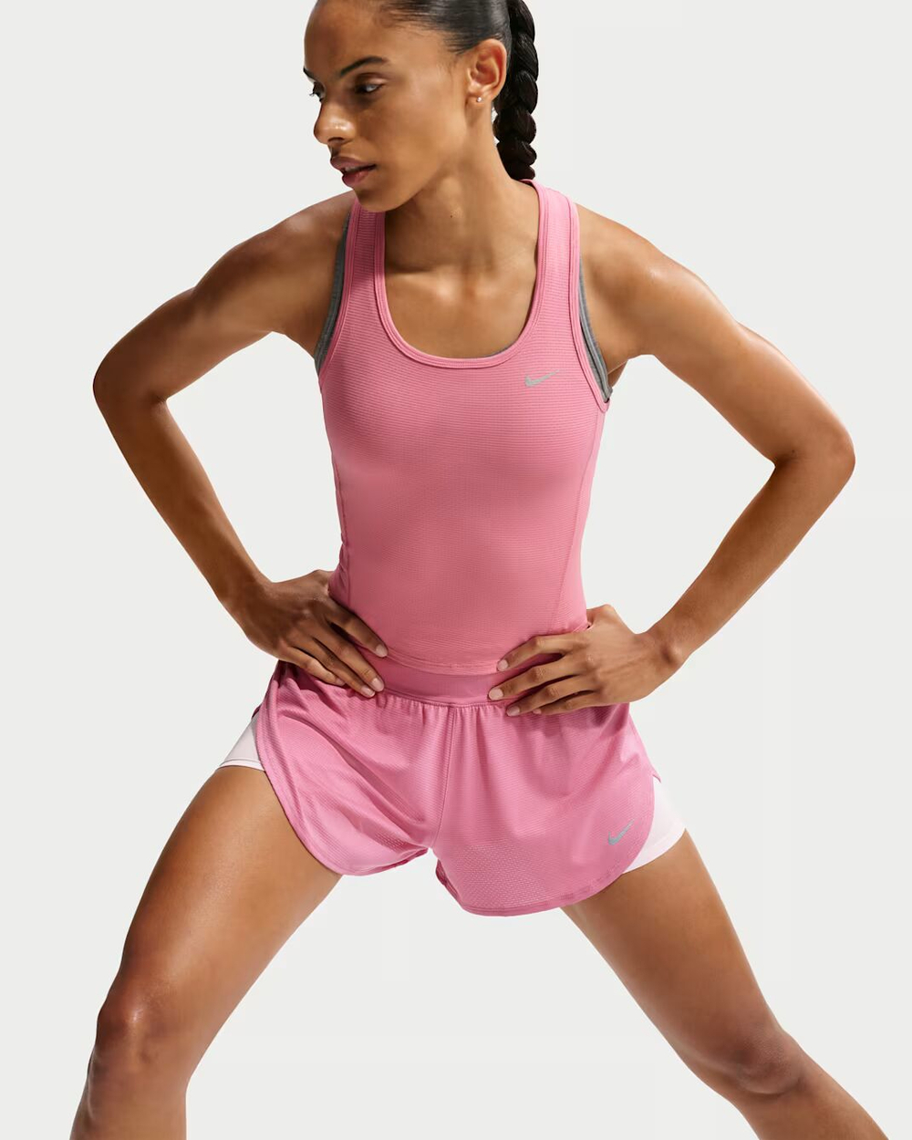 Nike Flow Женские сетчатые шорты для бега Dri-FIT 2 в 1 - NIKE