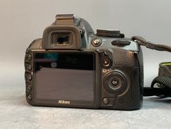Nikon D3100 17.500 кадров