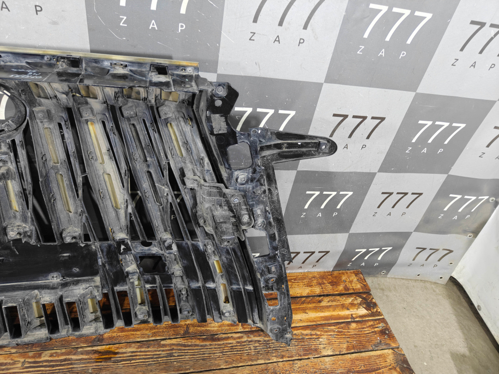 Решетка радиатора GAC M8 23-нв Б/У Оригинал 7110003CMV0000