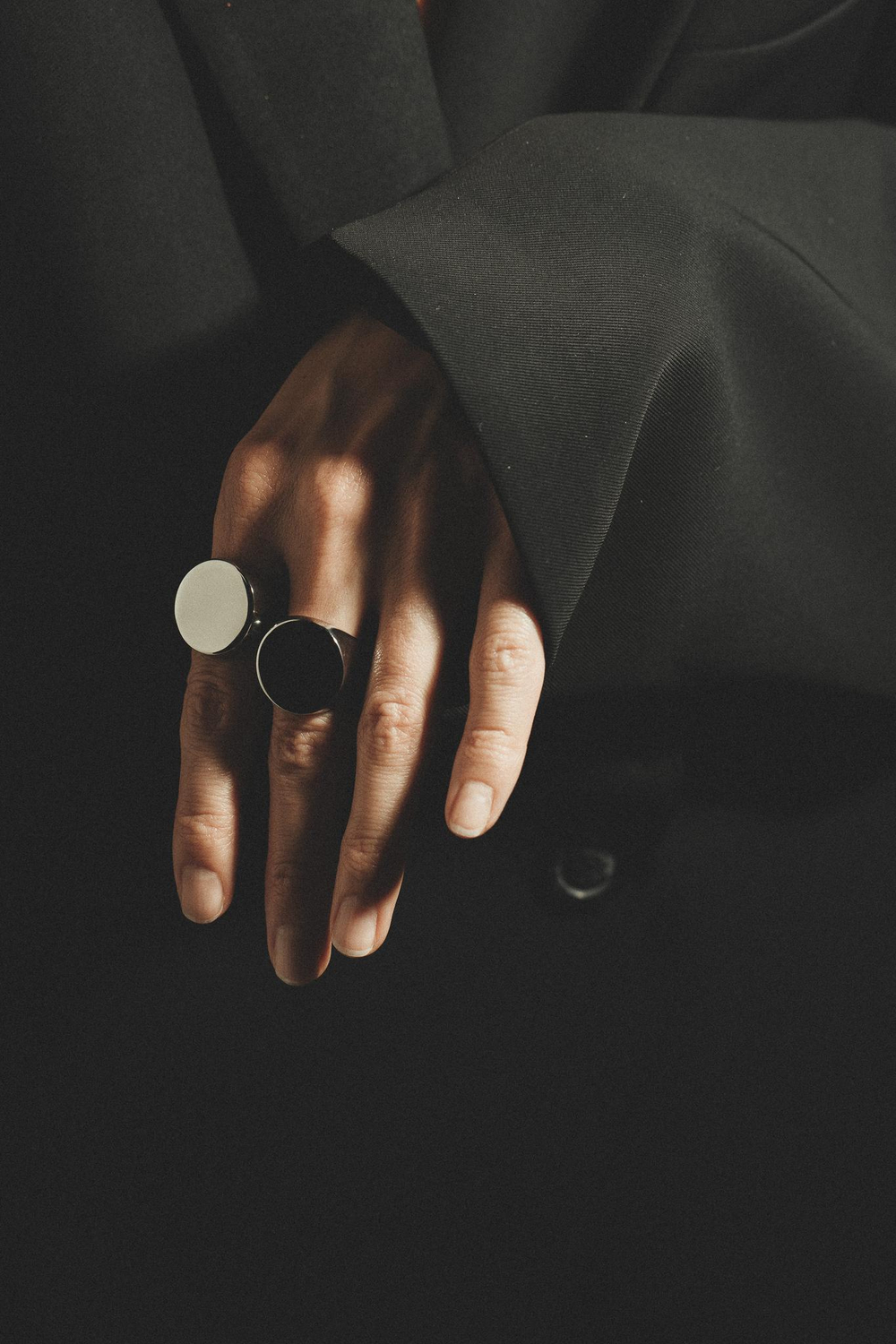 Кольцо round signet silver