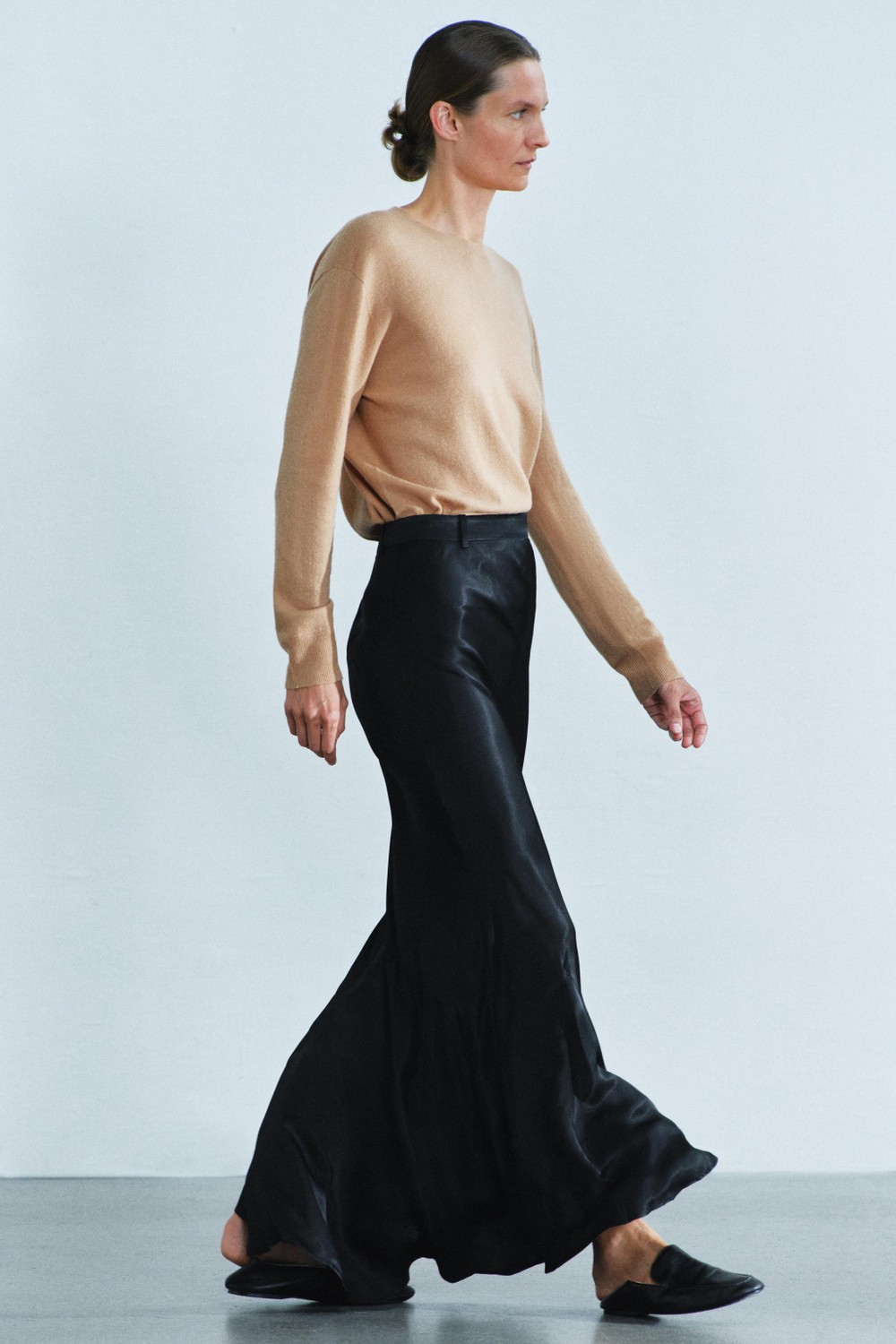 ДЛИННАЯ АТЛАСНАЯ ЮБКА С КЛИНЬЯМИ ZW COLLECTION — ZARA