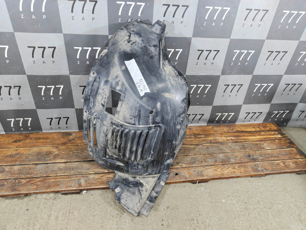 Подкрылок передний правый Mercedes GLS (X167) 19-нв Б/У Оригинал A1676901010