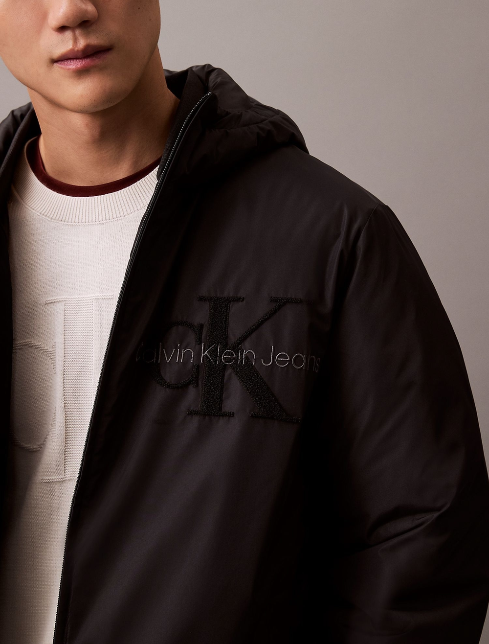 Утепленная куртка Calvin Klein Jeans Crinkle Nylon Puffer Black Beauty