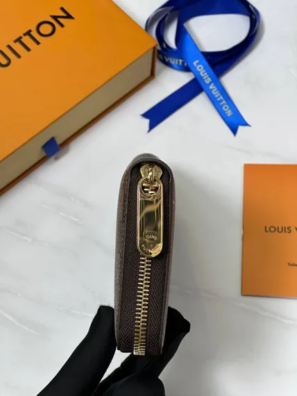 Кошелек Louis Vuitton Zippy Damier Ebene