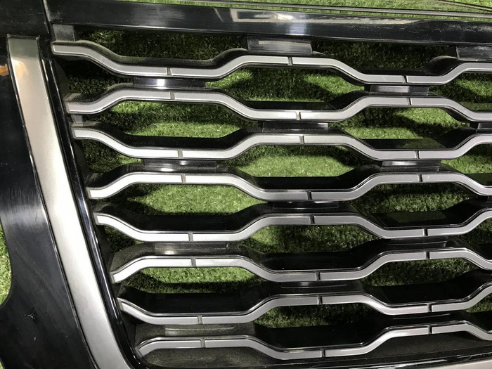 Решетка радиатора Range Rover Vogue 4 L405 (17-22)