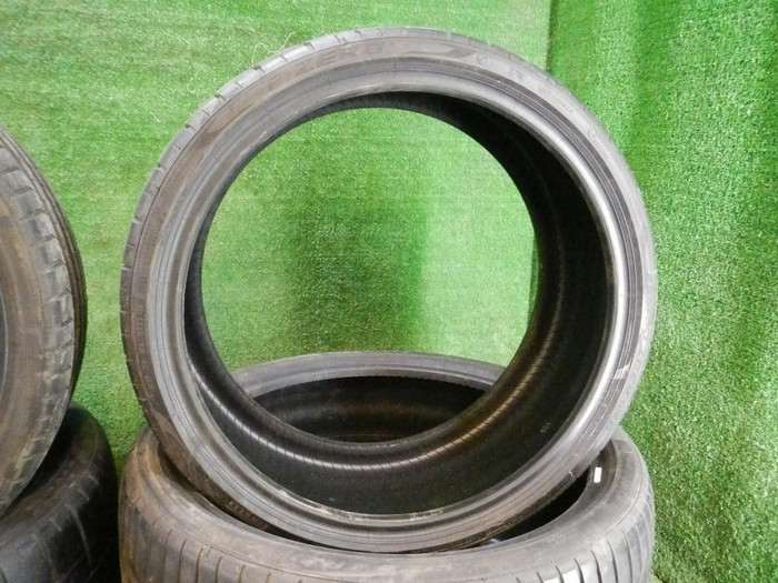 Шина Комплект шин Pirelli P-zero R20 R21
