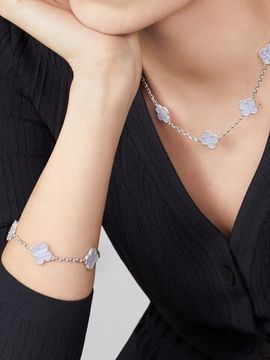 Браслет Van Cleef & Arpels Vintage Alhambra с халцедоном