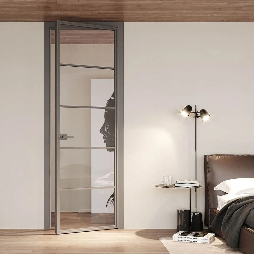 Межкомнатная алюминиевая дверь Loft-S 6 стекло прозрачное бесцветное
