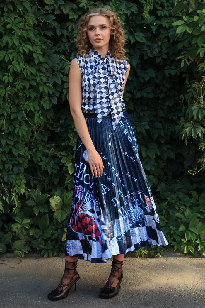 Skirt "Essay (velvet). Forest stories (A. Ostrovskaya)"