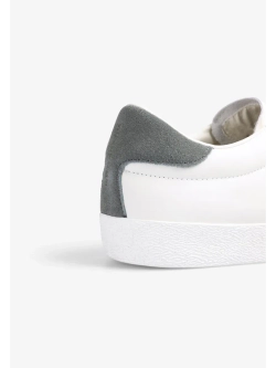 Кроссовки