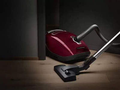 Пылесос Miele Complete C3 Active 12132800 (Tayberry Red)