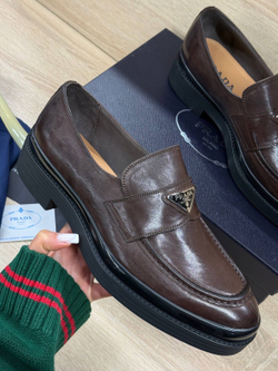 Лоферы Prada
