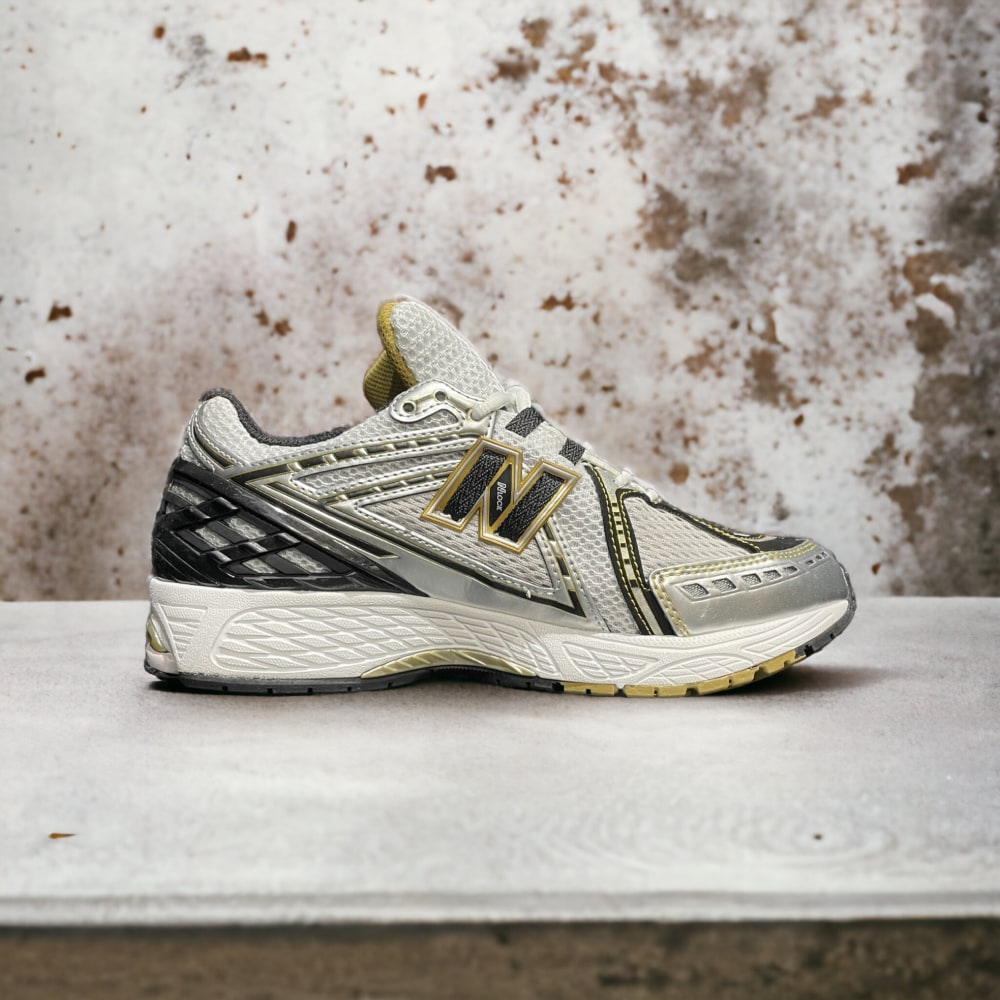 New Balance 1906R • White Gold