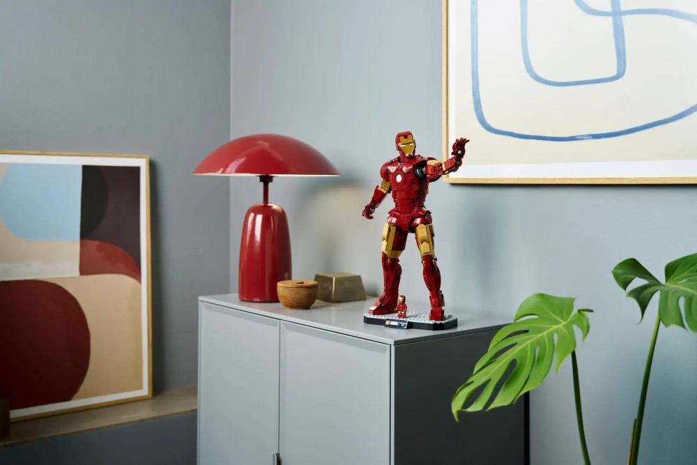 Конструктор LEGO Marvel 76344 Iron Man Mark 3 Collectors Edition