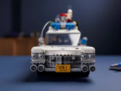 Конструктор LEGO Icons 10274 Ghostbusters ECTO-1