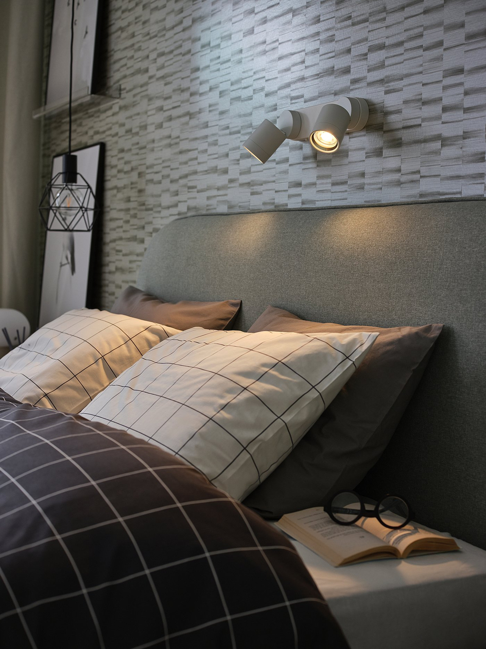IKEA NYMÅNE  (ИКЕА НИМОНЕ)  -  Настенный светильник с двумя плафонами, стационарный монтаж - белый