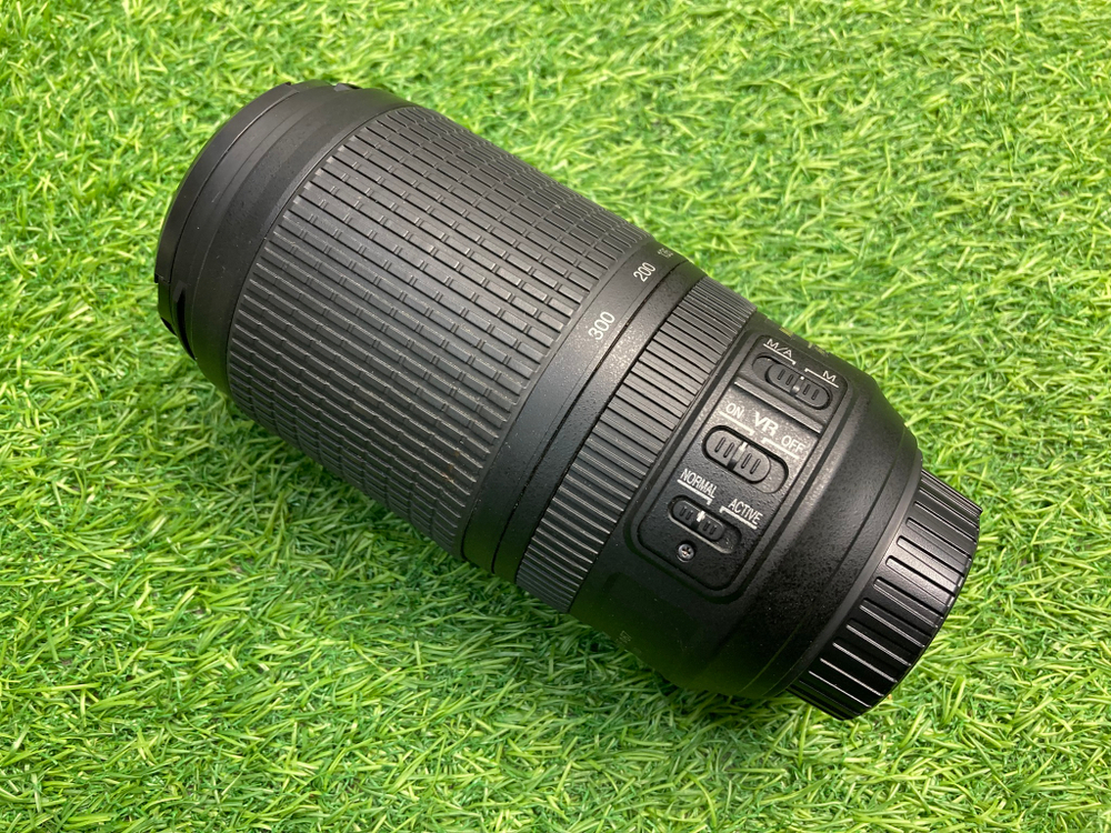 Nikon 70-300mm 4.5-5.6G ED-IF AF-S VR