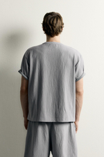 ФУТБОЛКА RELAXED FIT ИЗ РЕЛЬЕФНОЙ ТКАНИ — ZARA · 3992/430