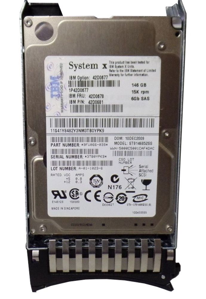 Жесткий диск IBM 146GB 2.5" 15K 6G SAS 42D0677
