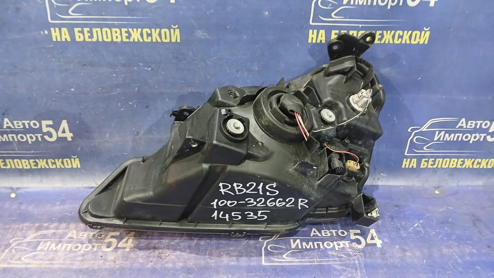 Фара передняя правая SUZUKI AERIO 2001-2003