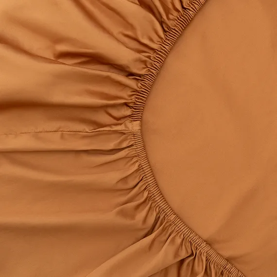 Простыня на резинке из сатина из коллекции meditation, caramel, 180х200х30 см
