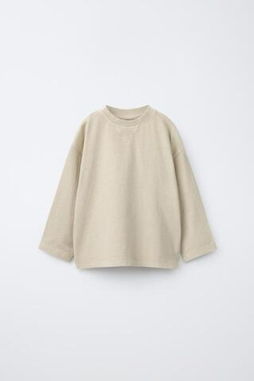 ZARA ФУТБОЛКА GARMENT DEY, ЦВЕТ СЛОНОВОЙ КОСТИ