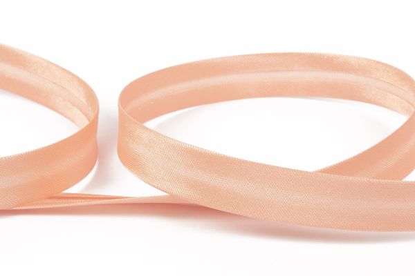 Косая бейка атласная 12 мм / 132±1 метра, 090 абрикосовый, Gamma GK-12P