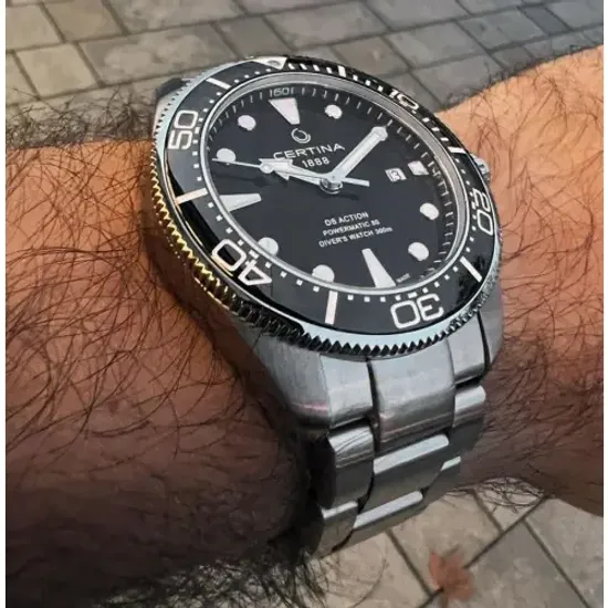 Швейцарские наручные часы Certina C032.607.11.051.00